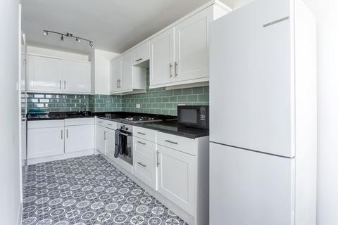 3 bedroom flat for sale, Shepherds Bush Green, London W12