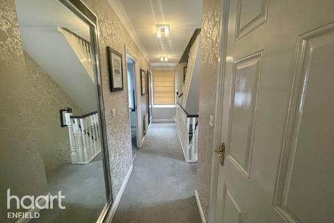 4 bedroom semi-detached house to rent, Magdalene Gardens, LONDON