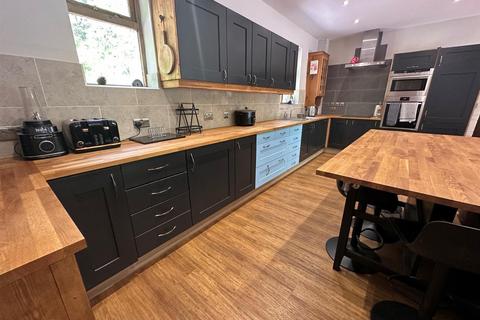 2 bedroom detached house for sale, Oak Lane, Shillinglee, Chiddingfold, Godalming