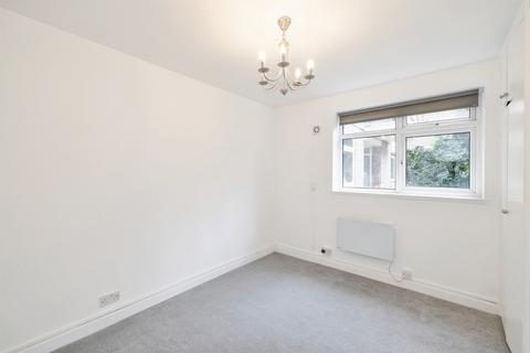 1 bedroom apartment for sale, Upton Lodge Close, Bushey