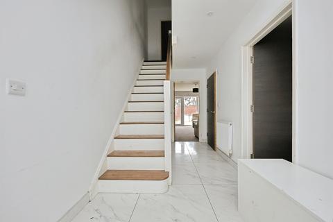3 bedroom end of terrace house for sale, Le Safferne Gardens, Norwich