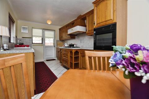 2 bedroom detached bungalow for sale, Acklam Road, Hedon HU12
