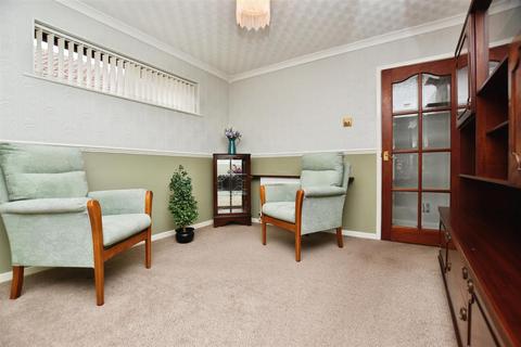 2 bedroom detached bungalow for sale, Acklam Road, Hedon HU12