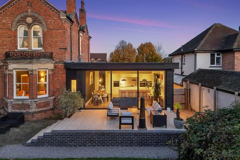4 bedroom semi-detached house for sale, The Avenue, Newark
