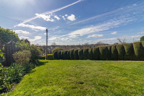 3 bedroom detached bungalow for sale, Snow Hill, Leicester, LE4