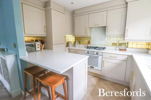 2 bedroom apartment for sale, St. Lawrence Road, Upminster, RM14