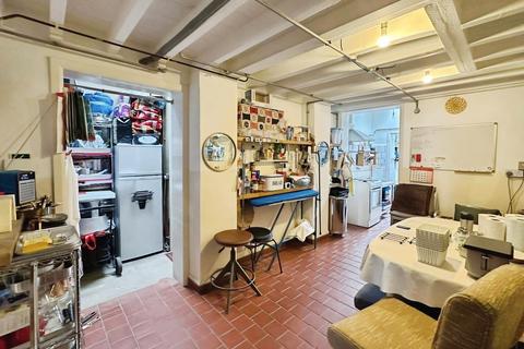 3 bedroom terraced house for sale, Plashet Road, London E13