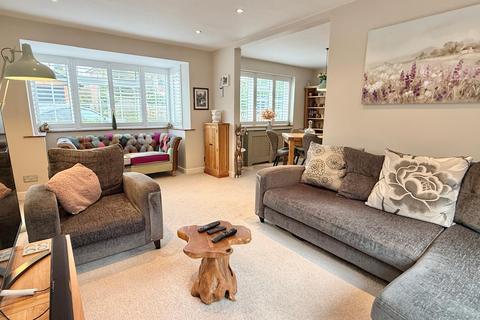 3 bedroom semi-detached house for sale, Station Road, Alderholt, SP6 3RB