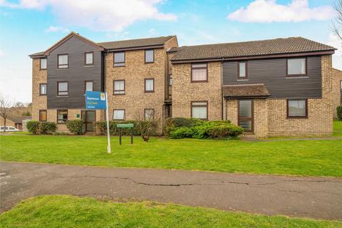 2 bedroom flat for sale, Kingfisher Drive, Surrey GU4
