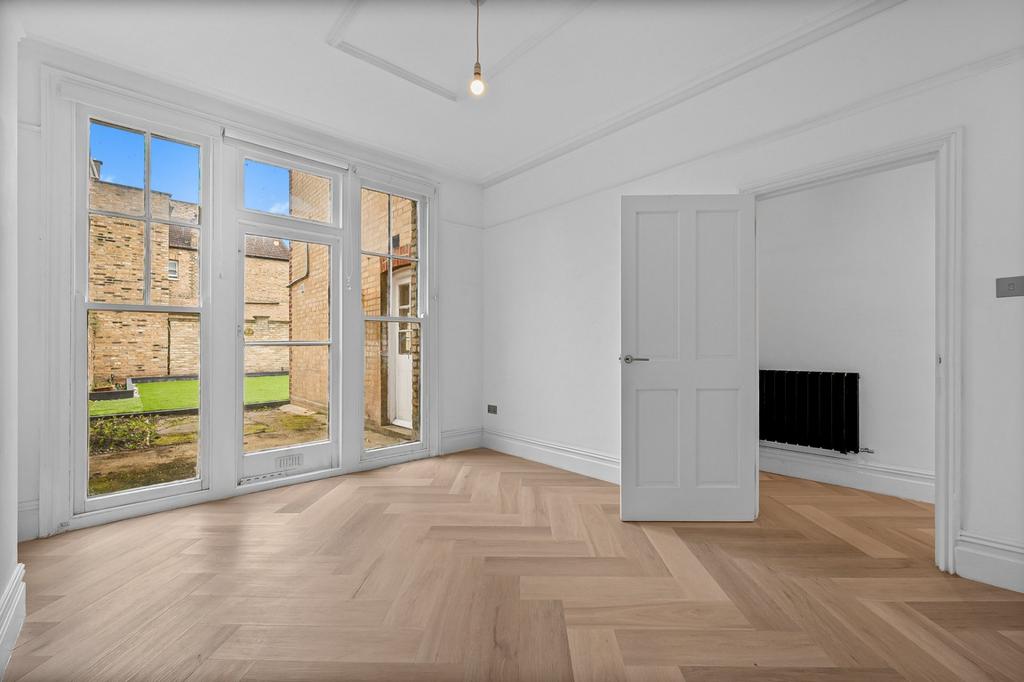 1 bedroom flat to rent - More