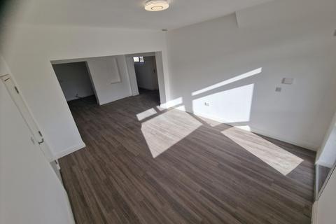 Terraced house to rent, Highthorn Road Kilnhurst, Kilnhurst, Mexborough, South Yorkshire, S64