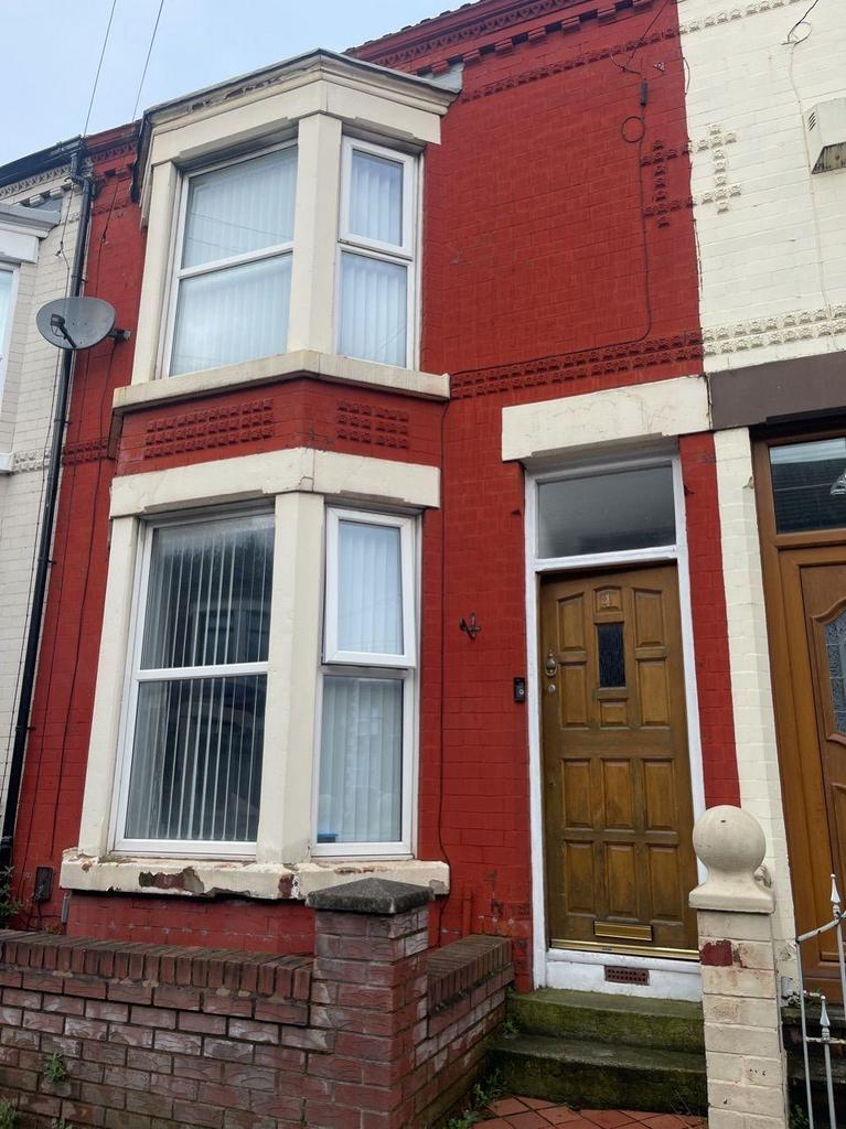 3 bedroom terraced house for sale