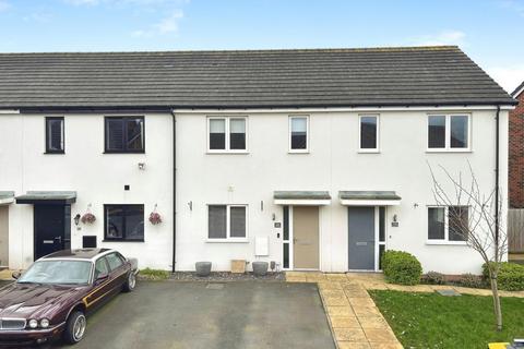 2 bedroom terraced house for sale, Hazel Crescent, Burton-on-Trent, DE14