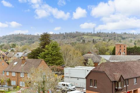1 bedroom apartment for sale, Stable Mews, Reigate RH2