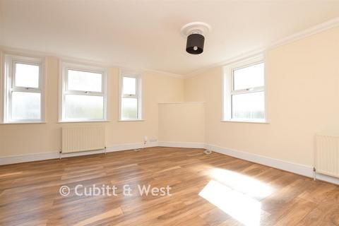 1 bedroom apartment for sale, Stable Mews, Reigate RH2