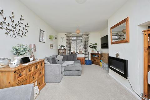 3 bedroom end of terrace house for sale, Rider Haggard Road, Norwich