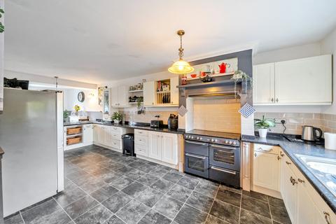 3 bedroom semi-detached house for sale, Secker Street, Wakefield, West Yorkshire, WF2