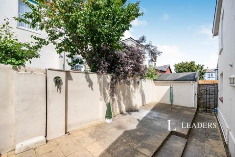 undefined, Waverley Road, PO5
