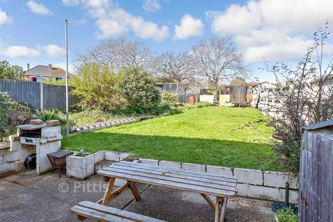 3 bedroom semi-detached house for sale, Shamblers Road, Cowes PO31