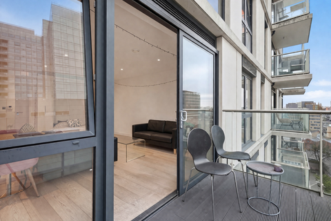 Studio for sale, Kensington Apartments, London E1