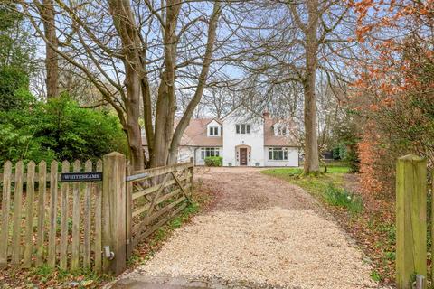 5 bedroom detached house for sale, St. Johns Close, High Wycombe HP10