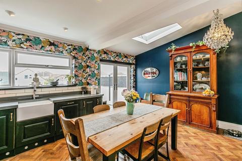 3 bedroom end of terrace house for sale, Hengrove Lane, Bristol