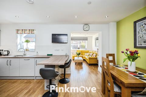 4 bedroom detached house for sale, Mansion Gardens, Swansea SA4