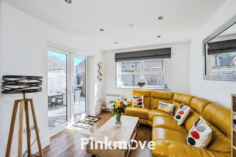 4 bedroom detached house for sale, Mansion Gardens, Swansea SA4