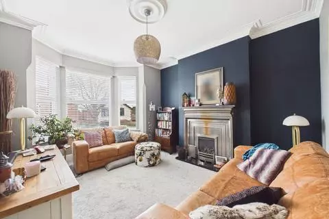 3 bedroom semi-detached house for sale - View 4