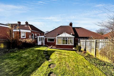 2 bedroom bungalow for sale, Glendale Gardens, Sheriff Hill, Gateshead, Tyne and Wear, NE9 5SA