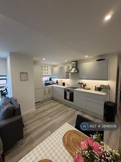 2 bedroom flat to rent, West Green Road, London, N15