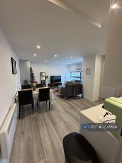 2 bedroom flat to rent, West Green Road, London, N15
