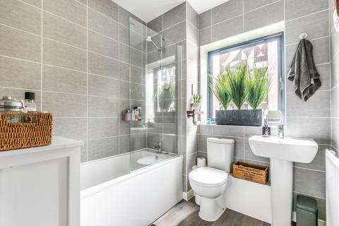 2 bedroom flat to rent, Orion House, 1 Nunneley Close, Uxbridge, UB10