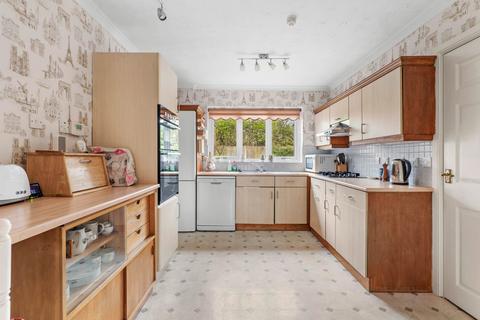 3 bedroom detached house for sale, 22 St. Augustines Close, Droitwich, Worcestershire.   WR9 8QW