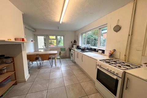 4 bedroom terraced house to rent, Windmill Road, Headington, Oxford, OX3