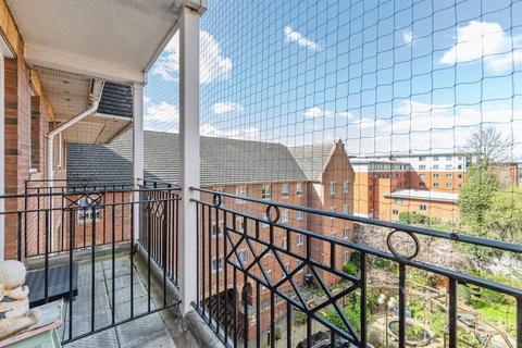 1 bedroom flat for sale, High Street, Chatham