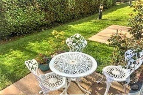 1 bedroom retirement property for sale, Eign Brook Court, The Rose Garden, Ledbury Road, Hereford, HR1