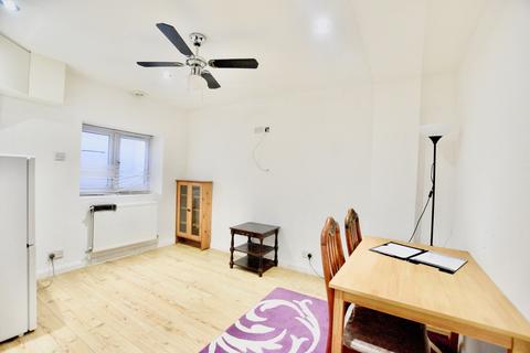 undefined, Ilfracombe Gardens, Goodmayes, RM6