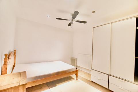 undefined, Ilfracombe Gardens, Goodmayes, RM6
