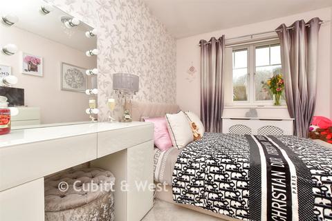 4 bedroom detached house for sale, Greenacres, Lower Kingswood KT20