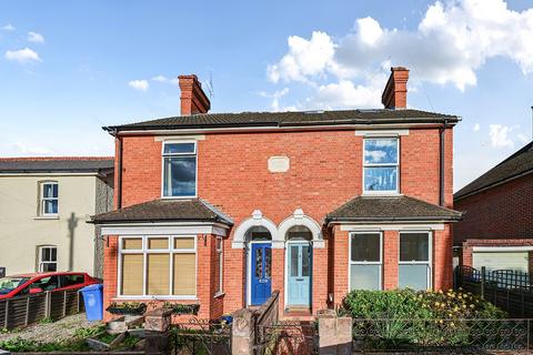 3 bedroom semi-detached house for sale, York Road, Farnborough, GU14