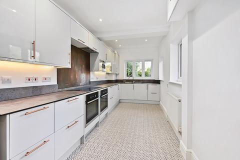 3 bedroom semi-detached house for sale, York Road, Farnborough, GU14