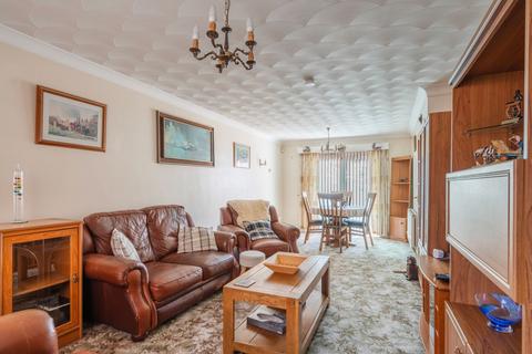 3 bedroom detached house for sale, Kings Park, Dereham