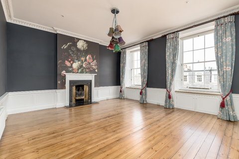 3 bedroom apartment for sale, Union Street, Edinburgh EH1