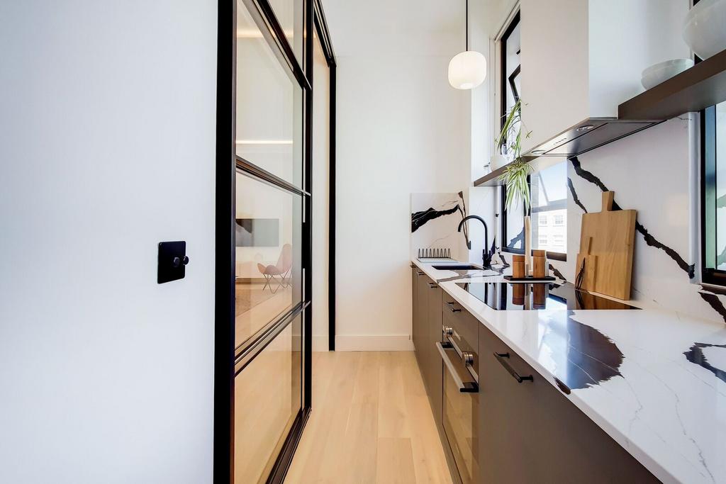 Apartment in London - View 5
