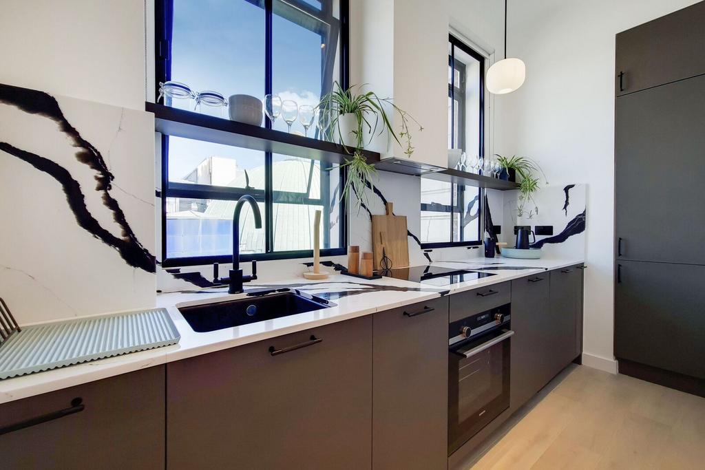 Apartment in London - More