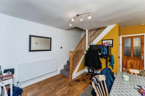 2 bedroom terraced house for sale, Gloucester Street, Chester