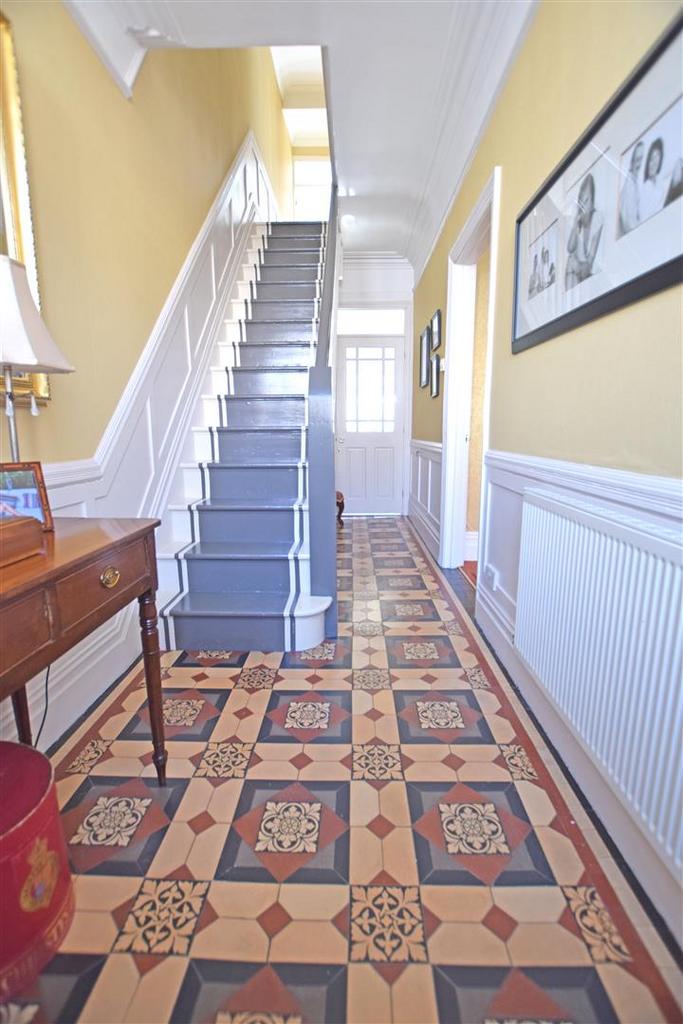 Hall.jpg
