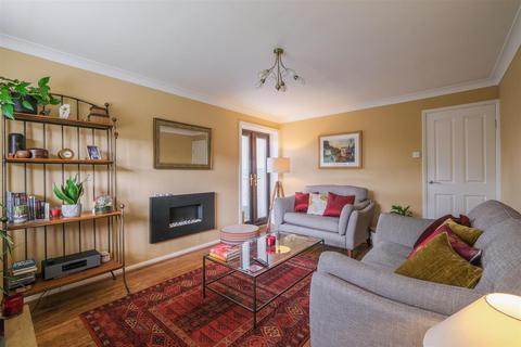 3 bedroom detached house for sale, St Giles Close, Brighouse