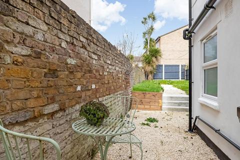 3 bedroom end of terrace house for sale, Southey Street, Anerley, London, SE20